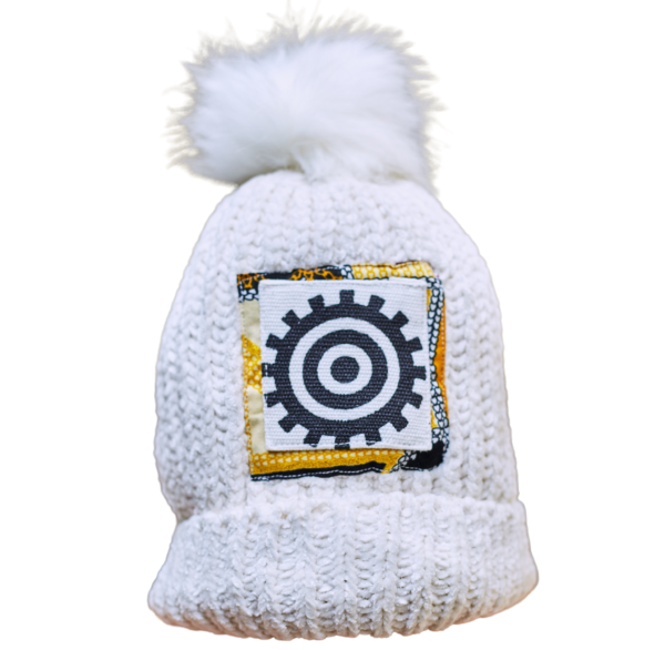 Ehelpbrands POM-POM CHENILLE KNIT HAT