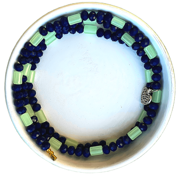 Cylinder glow-n-dark dark blue crystals beads